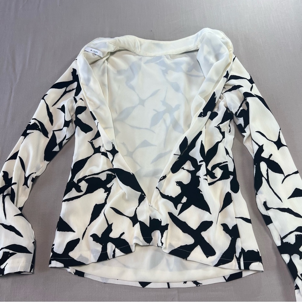 Hidemi Black & White Abstract Bird Print Mock Neck Top – Women’s Small - Picture 10 of 13